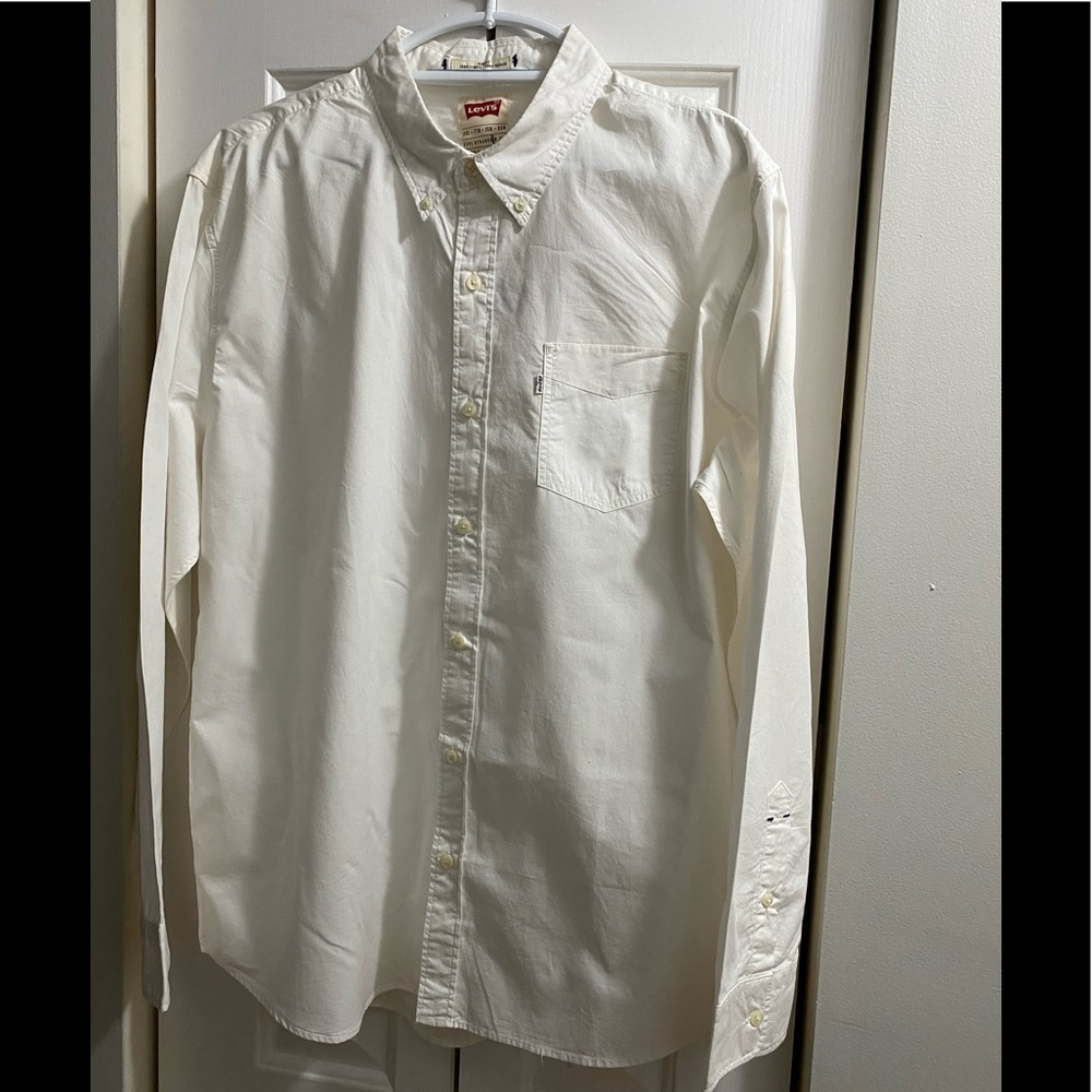 Levi’s casual dress shirt